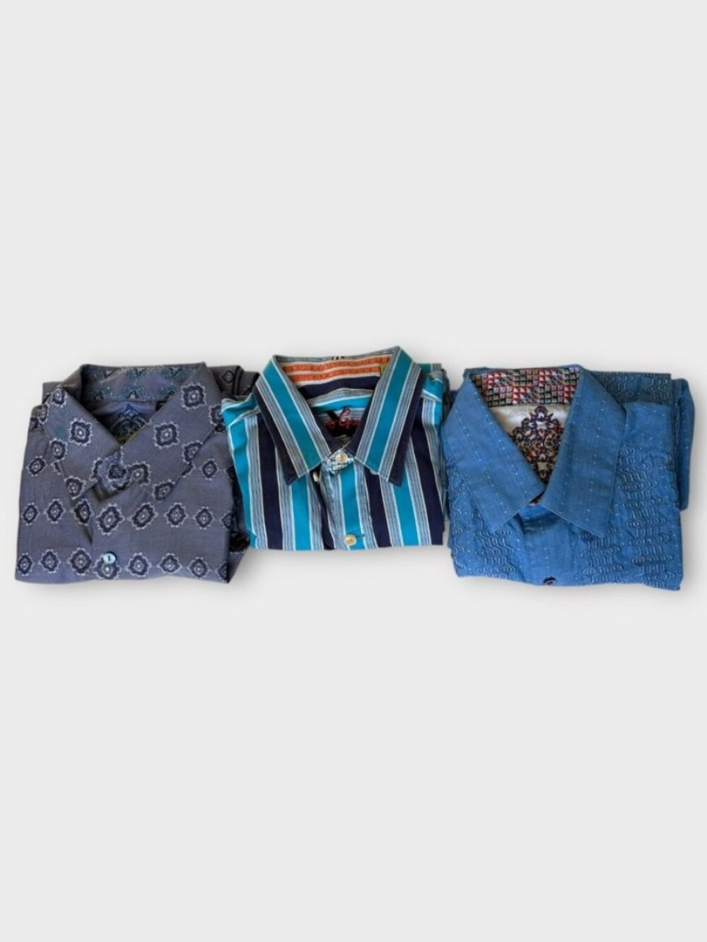 Robert Graham Shirts Size Medium